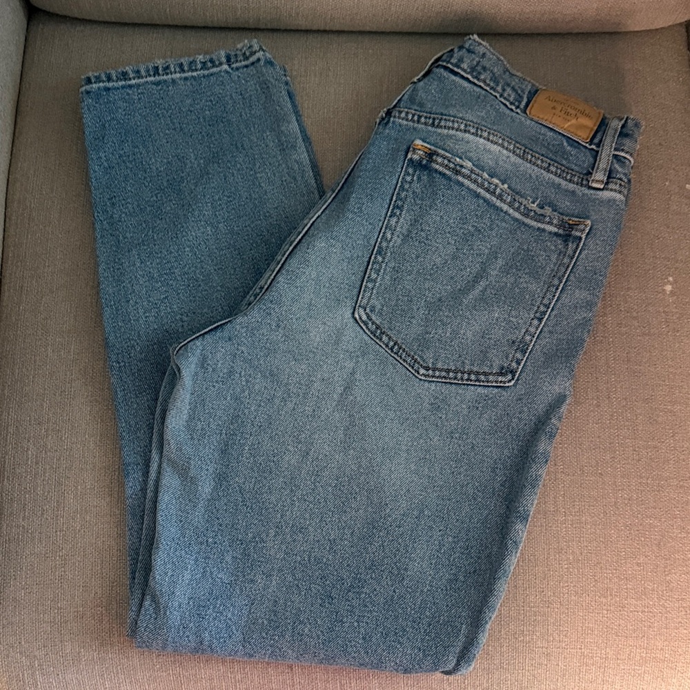 Abercrombie & Fitch Men's Straight Blue Jeans